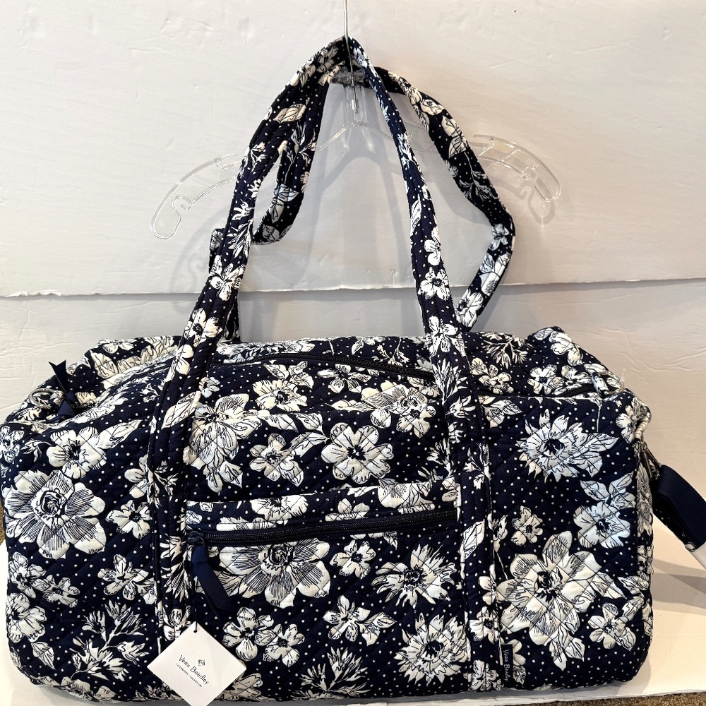 Vera Bradley Large Travel Duffel Bag Navy White Rain Garden New With Tags Duffle
